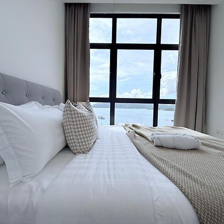 The Shore Cbd Kota Kinabalu By Laxzone Suite Eksteriør billede
