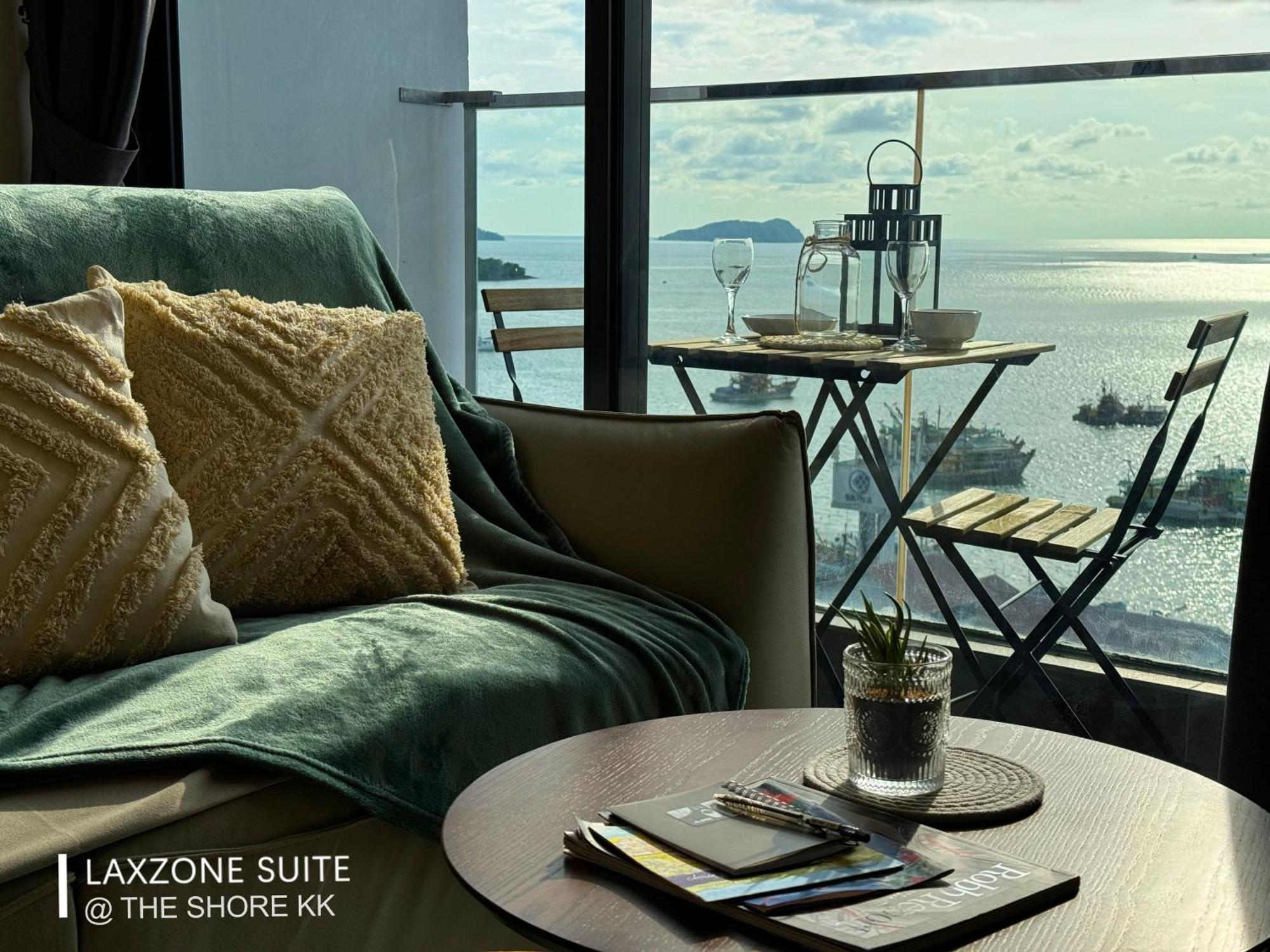 The Shore Cbd Kota Kinabalu By Laxzone Suite Eksteriør billede