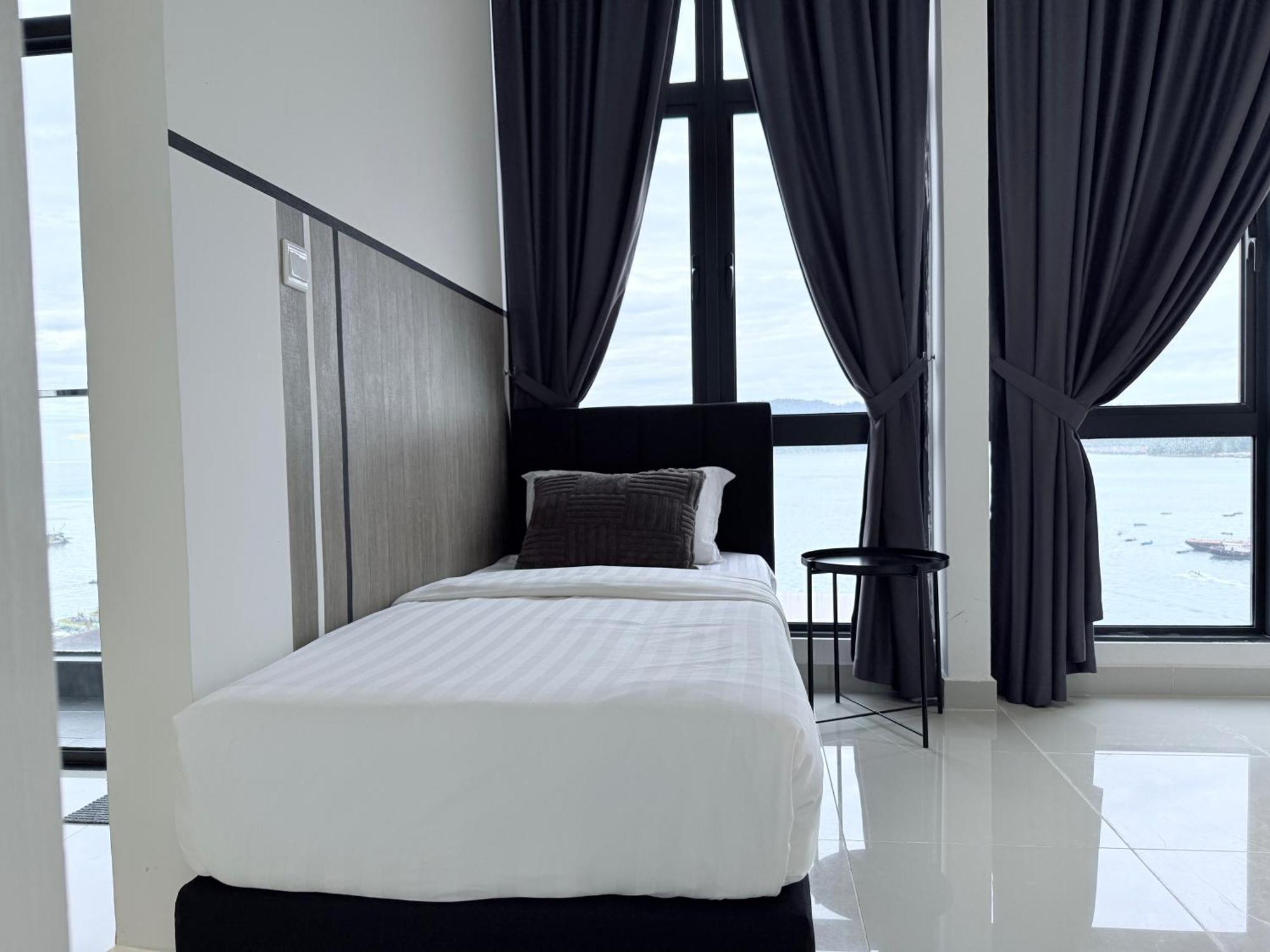 The Shore Cbd Kota Kinabalu By Laxzone Suite Eksteriør billede
