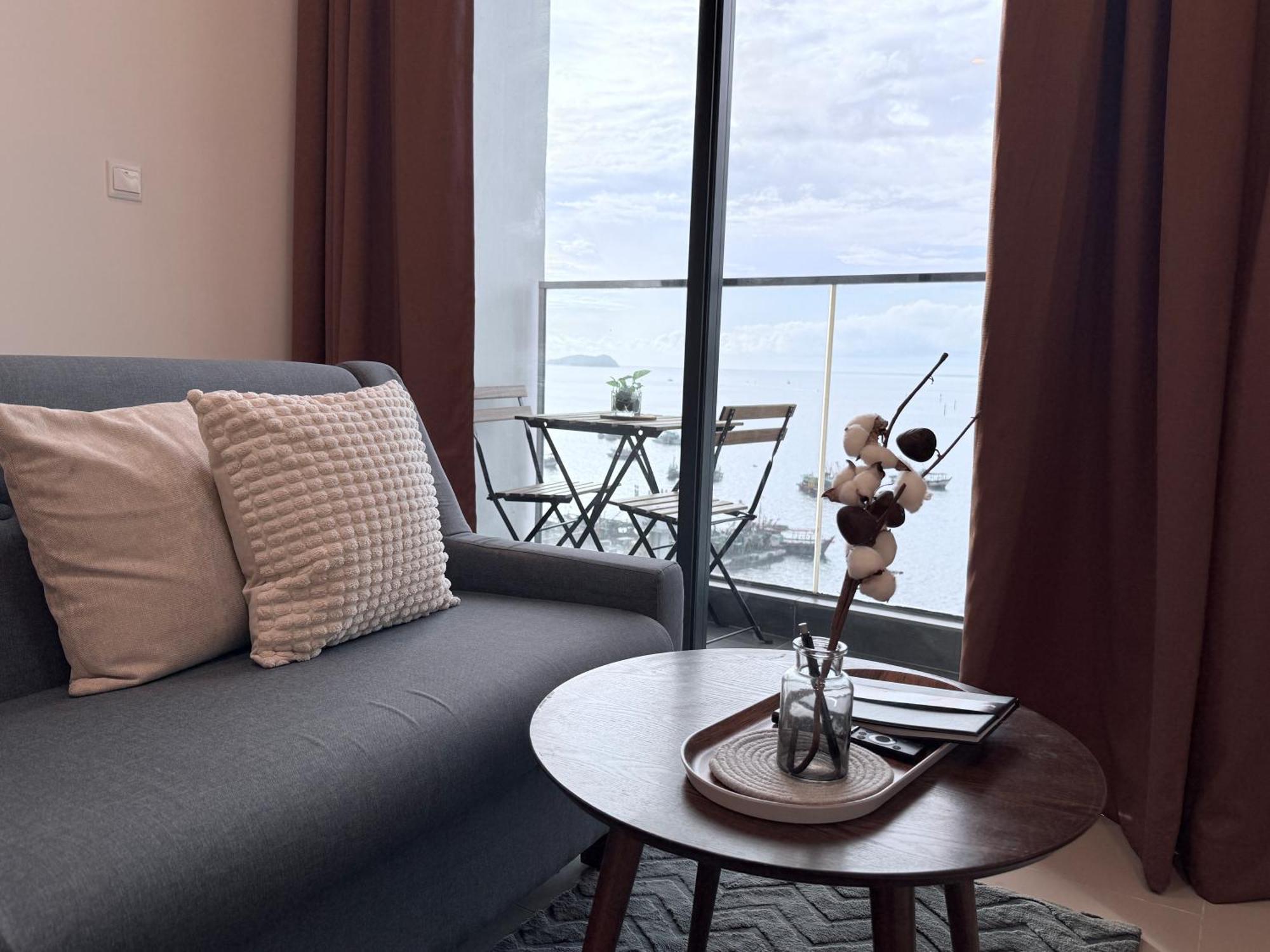The Shore Cbd Kota Kinabalu By Laxzone Suite Eksteriør billede