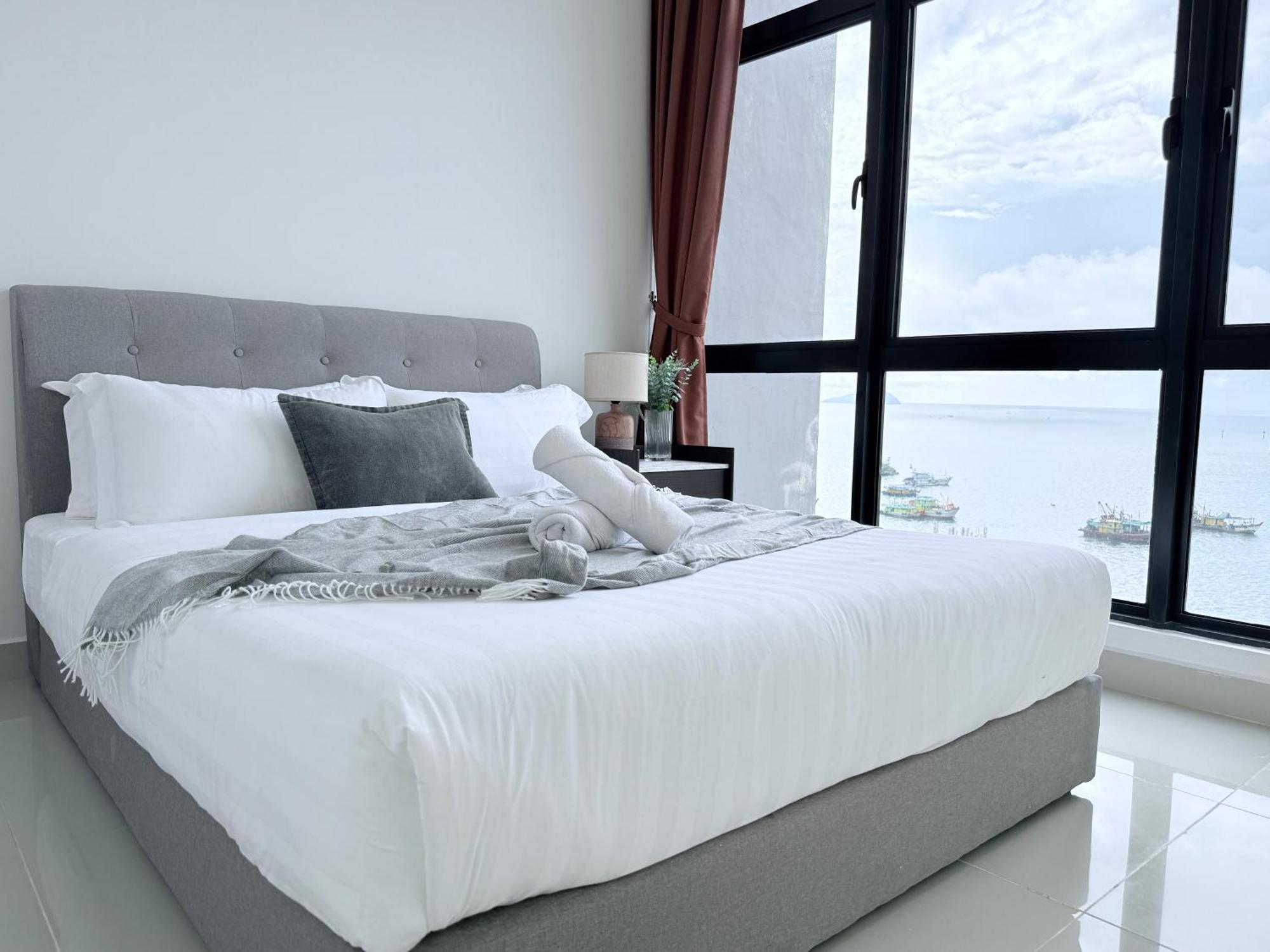 The Shore Cbd Kota Kinabalu By Laxzone Suite Eksteriør billede