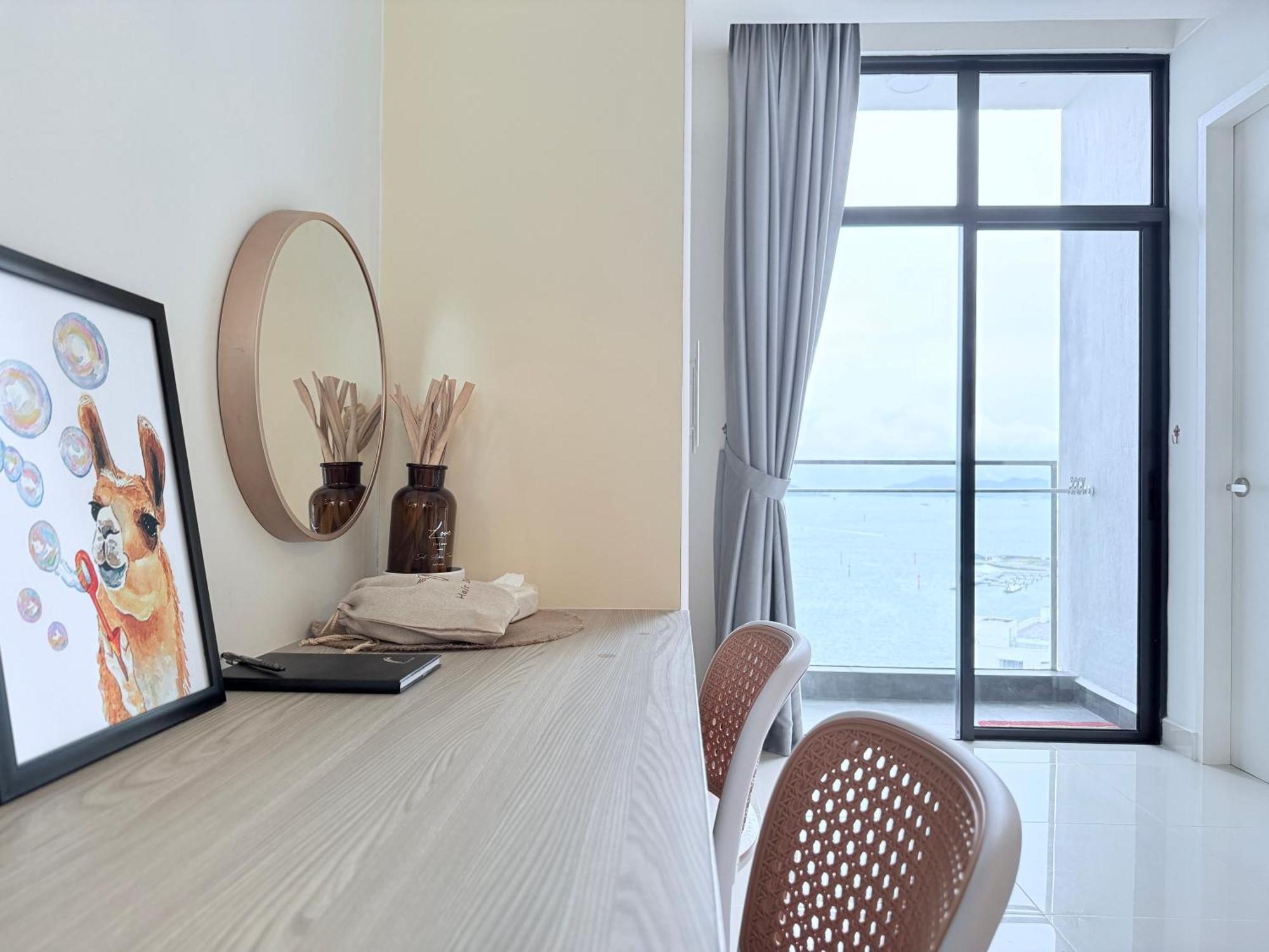 The Shore Cbd Kota Kinabalu By Laxzone Suite Værelse billede